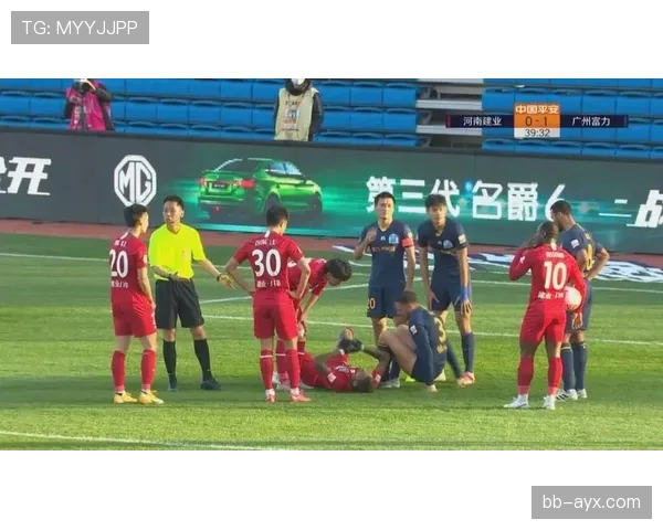 队员身份违规判罚标准解读：裁判如何界定有效上场资格